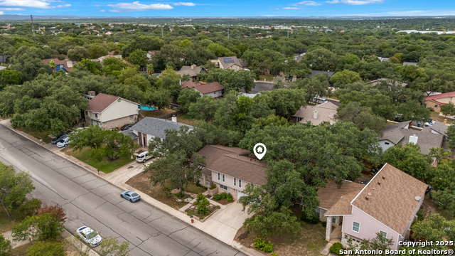 Listing photo id 29 for 8507 Star Creek Dr.