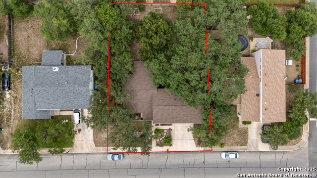 Listing photo id 5 for 8507 Star Creek Dr.