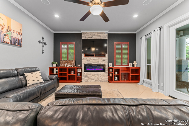 Listing photo id 22 for 27906 Bogen