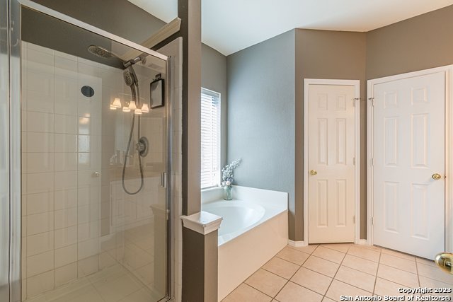 Image 17 of 19 For 115 Knights Cross Dr