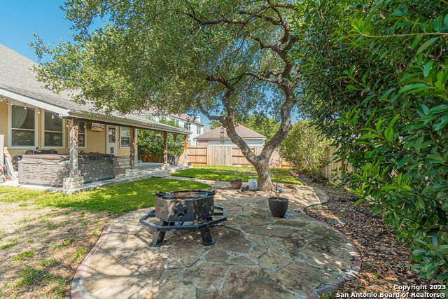 Image 19 of 19 For 115 Knights Cross Dr