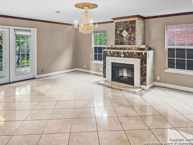 Image 11 of 15 For 903 Saxonhill