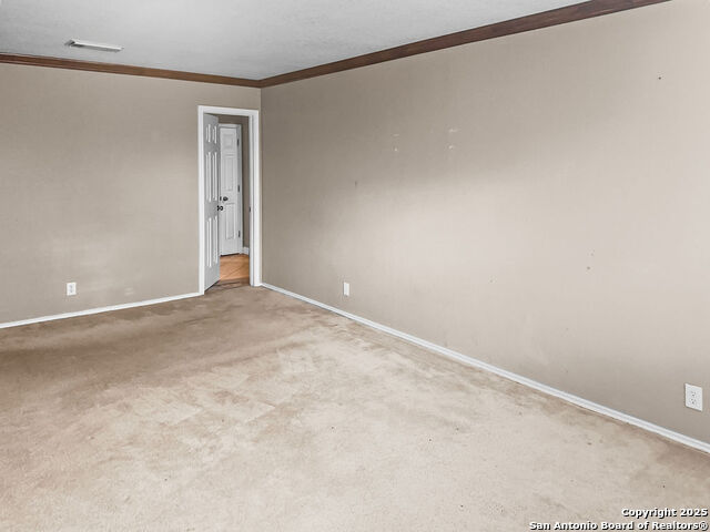 Image 3 of 15 For 903 Saxonhill