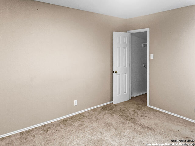 Image 6 of 15 For 903 Saxonhill