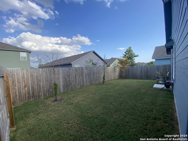 Image 4 of 13 For 9916 Wye  