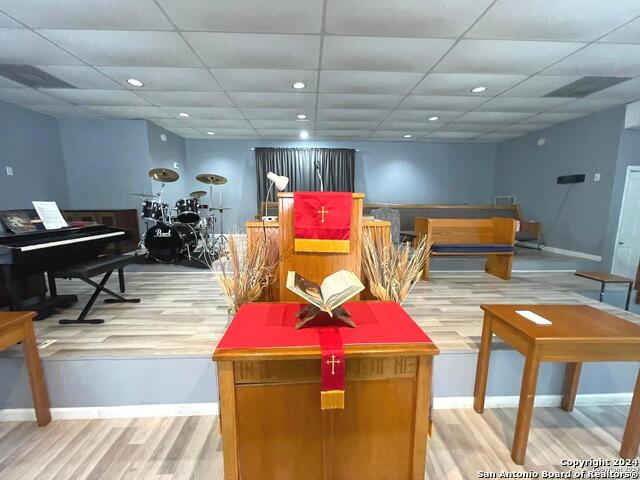 Image 7 of 17 For 815 Albert  