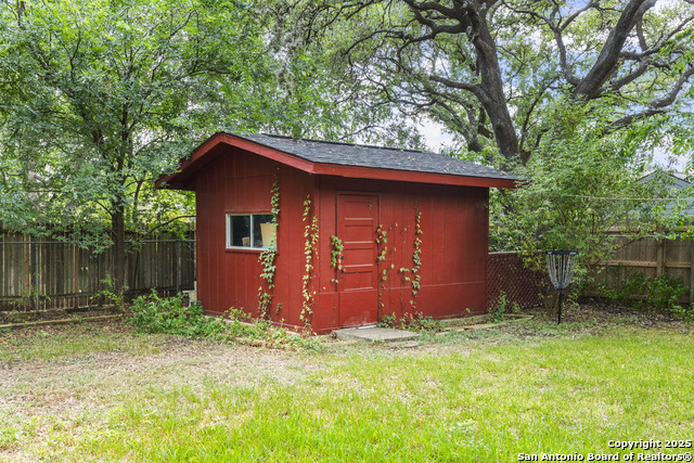 Image 32 of 34 For 8612 Flint Rock