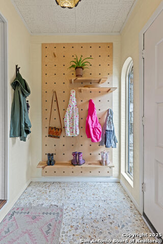 Image 4 of 34 For 8612 Flint Rock