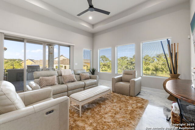 Listing photo id 10 for 26012 Cotaco Creek