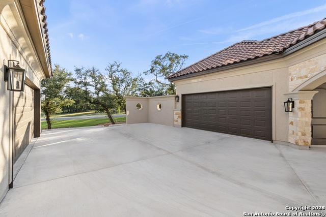 Listing photo id 42 for 26012 Cotaco Creek