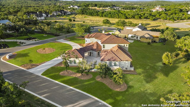 Listing photo id 3 for 26012 Cotaco Creek
