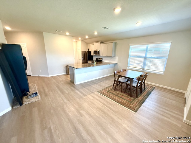 Image 11 of 30 For 7918 Dovers Den