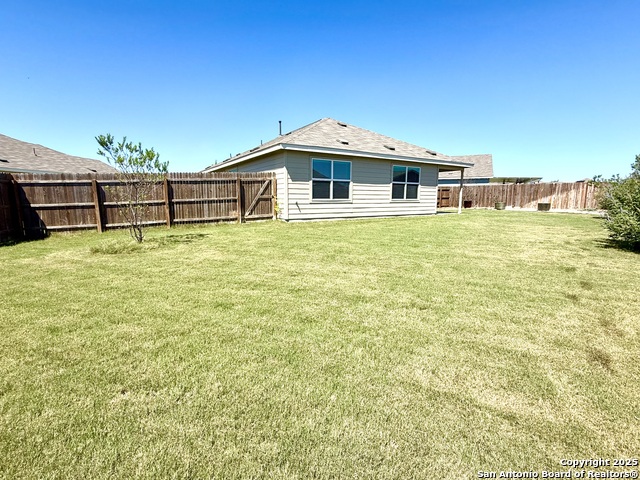 Image 22 of 30 For 7918 Dovers Den