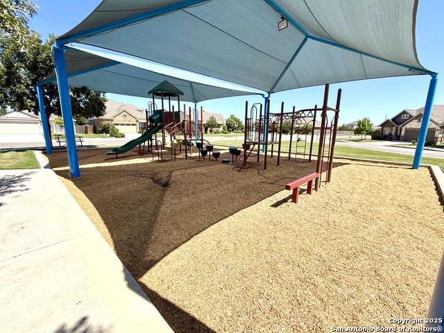 Image 27 of 30 For 7918 Dovers Den