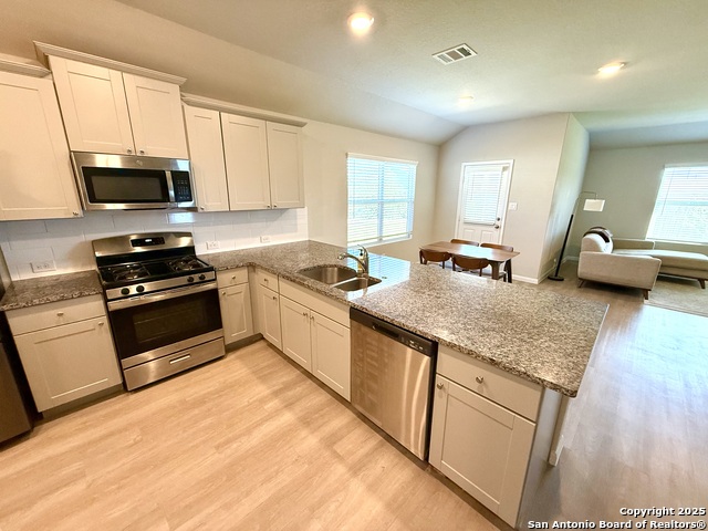 Image 7 of 30 For 7918 Dovers Den