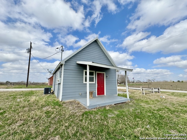 Image 2 of 16 For 573 Texas 97  110