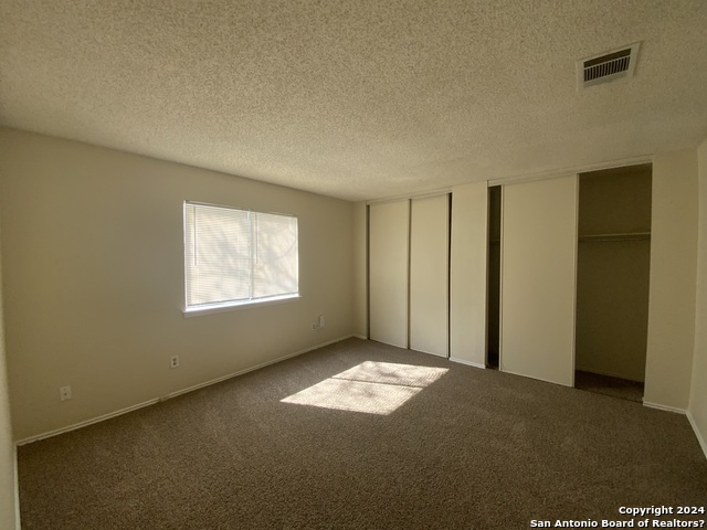 Listing photo id 9 for 10126 Galesburg