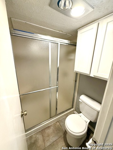 Image 18 of 25 For 5322 Medical Dr  205 D