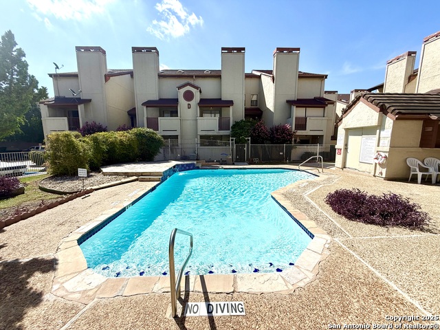 Image 21 of 25 For 5322 Medical Dr  205 D