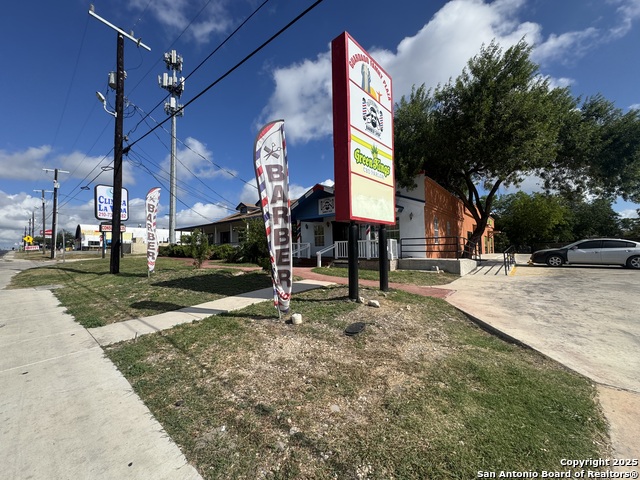 Image 3 of 4 For 1515 Culebra