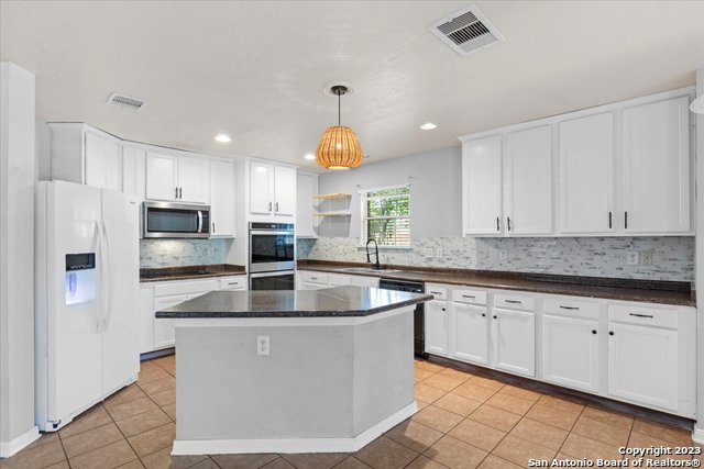 Image 11 of 28 For 232 Springtree