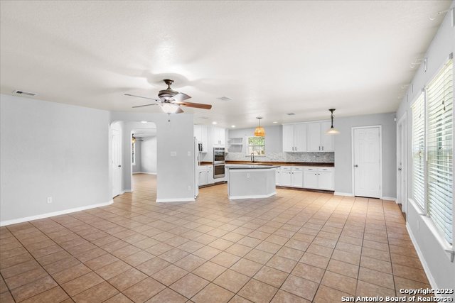 Image 13 of 28 For 232 Springtree