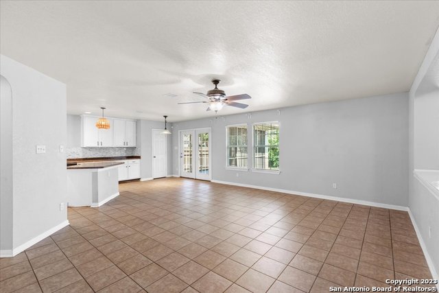 Image 14 of 28 For 232 Springtree