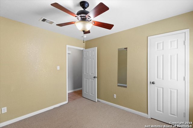 Image 17 of 28 For 232 Springtree