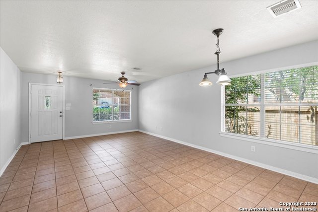Image 7 of 28 For 232 Springtree