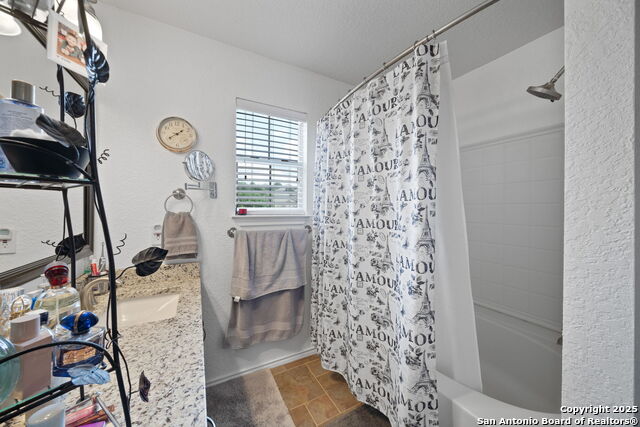 Image 21 of 36 For 23935 Wimberly Oaks