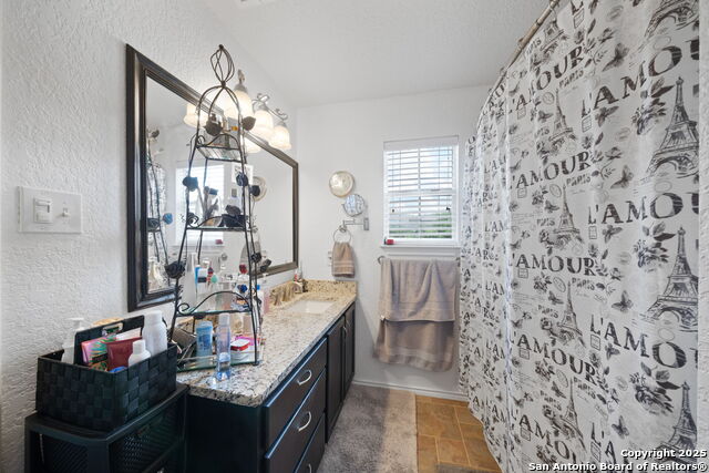 Image 22 of 36 For 23935 Wimberly Oaks