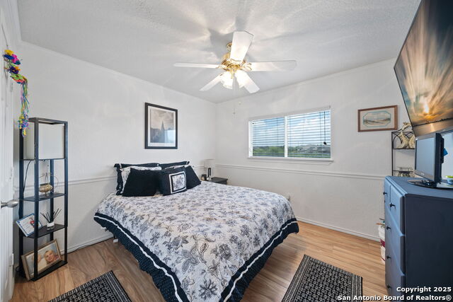 Image 24 of 36 For 23935 Wimberly Oaks