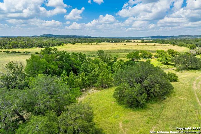 Details for 8 Cypress Creek Rd, Comfort, TX 78013