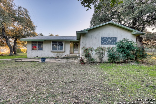 Listing photo id 7 for 11720 Galm Road