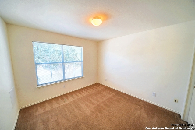 Image 29 of 39 For 9054 Clearwood