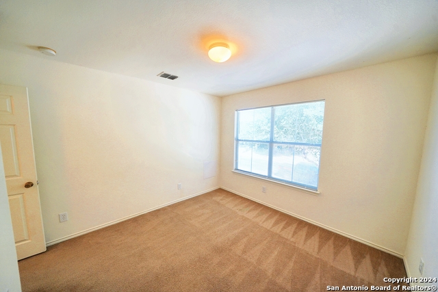 Image 30 of 39 For 9054 Clearwood