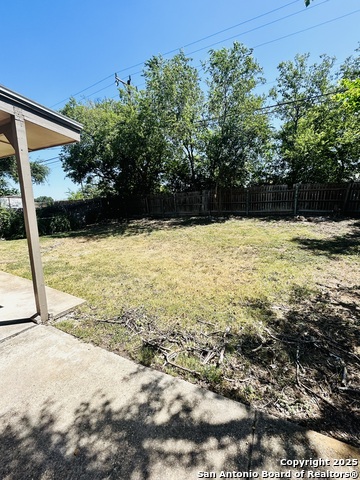 Image 18 of 19 For 14810 Ridge Hill