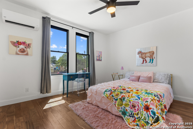 Listing photo id 13 for 232 Lavaca
