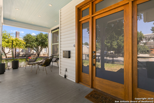 Listing photo id 18 for 232 Lavaca