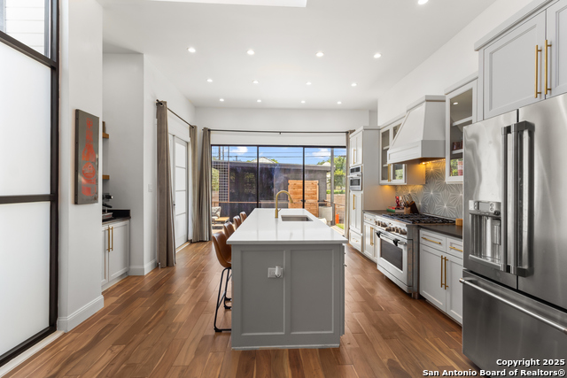 Listing photo id 21 for 232 Lavaca