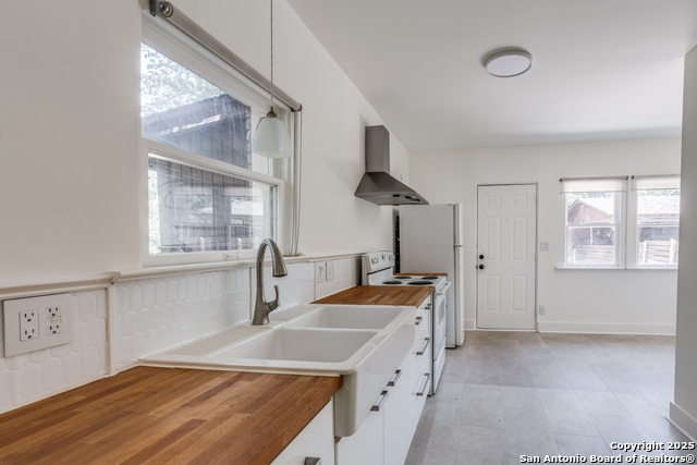 Image 11 of 26 For 219 Allensworth