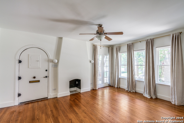 Image 4 of 26 For 219 Allensworth