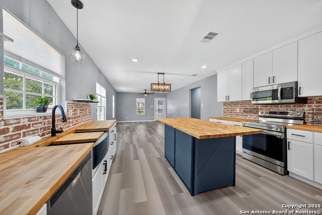 Image 13 of 31 For 1203 Ave J  