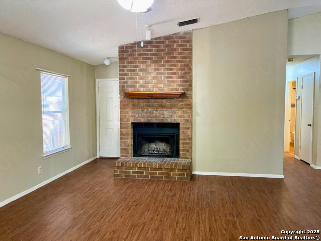 Image 5 of 13 For 14418 Waddesdon Bluff