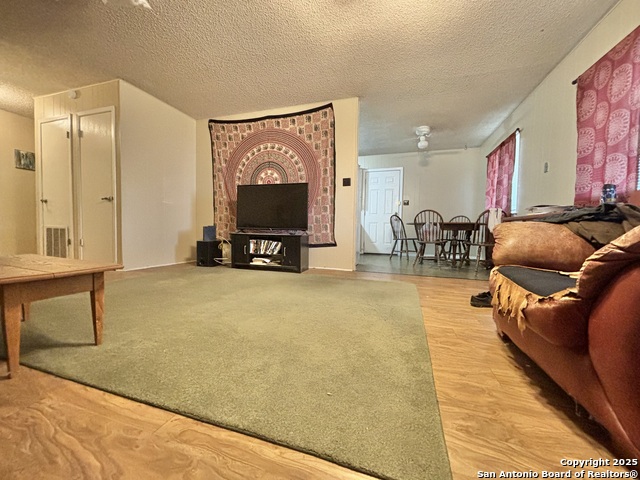 Image 9 of 12 For 207 Redbud  B