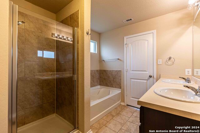 Image 25 of 41 For 1411 Frio Eagle