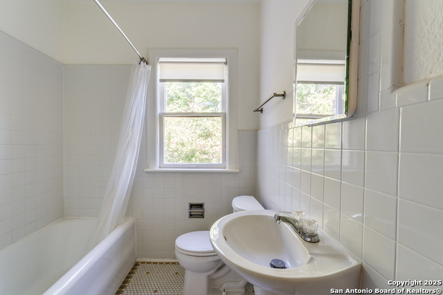 Image 10 of 13 For 221 Allensworth