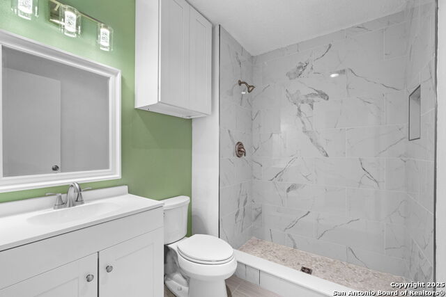 Listing photo id 16 for 13934 Mission Valley