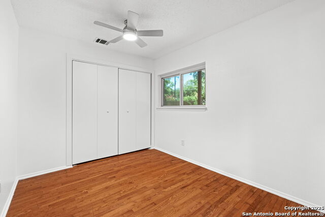 Listing photo id 19 for 13934 Mission Valley
