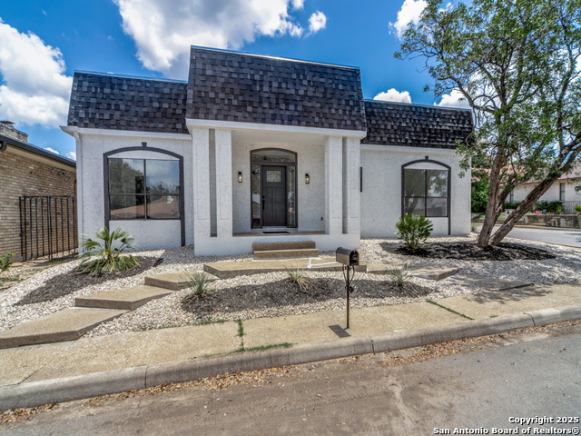 Image 2 of 30 For 9202 Jole Cove